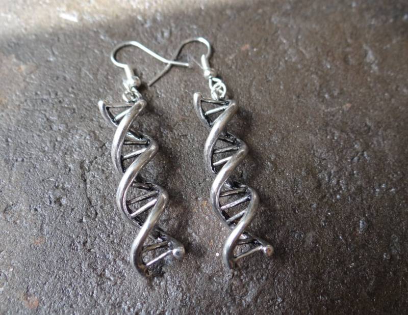 Dna Ohrringe // Doppelspirale Biologie Genetik Dna Ohrringe // Doppelspirale Biologie Genetik von ElsieAliceJewellery