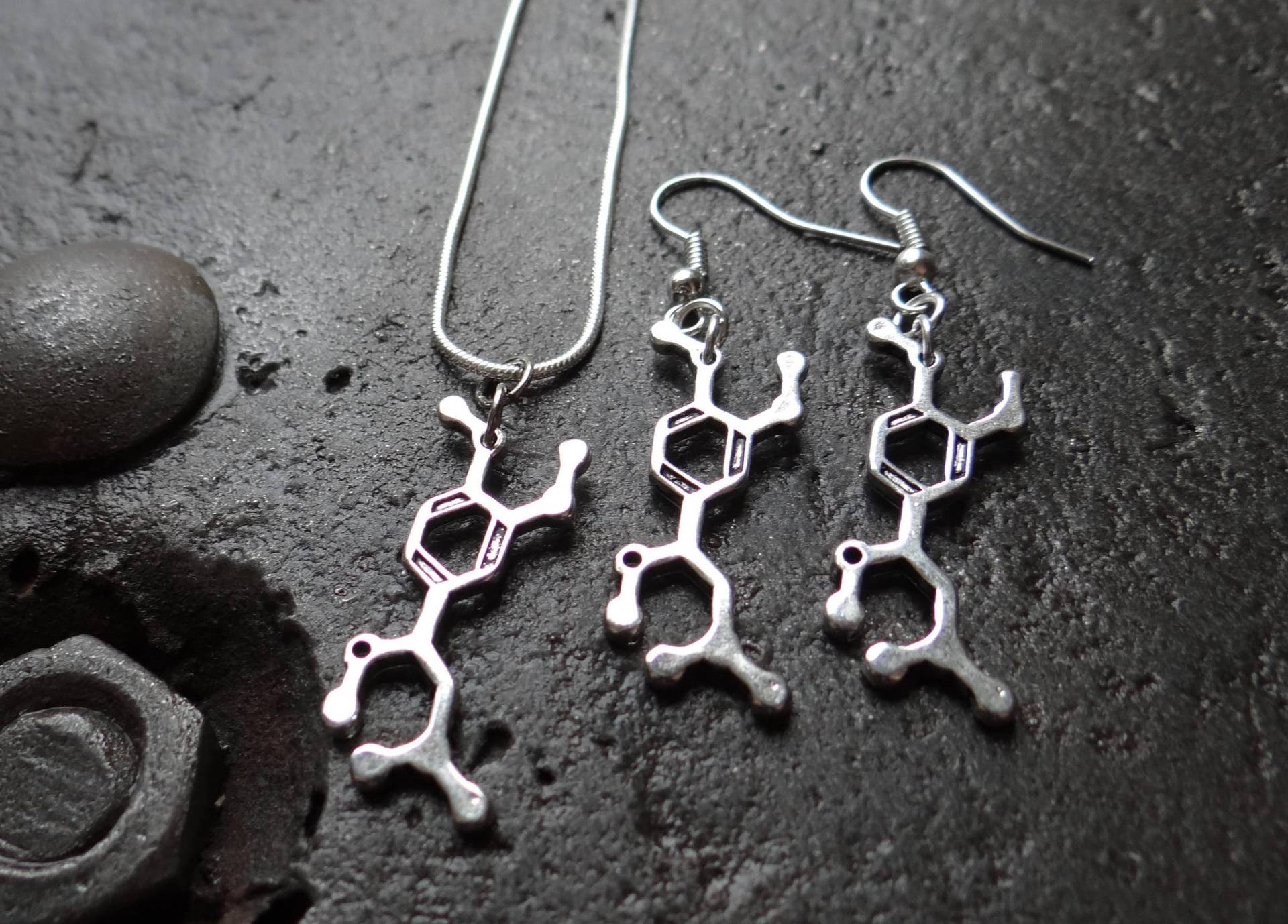 Epinephrin Molekül // Kette Und Ohrringe Neurobiologie Chemie Epinephrin Molekül // Kette Und Ohrringe Neurobiologie Chemie von ElsieAliceJewellery