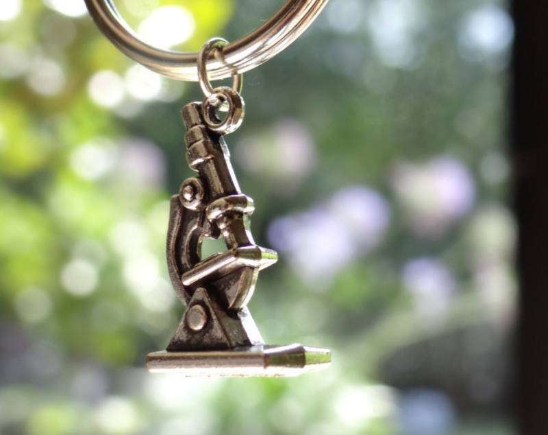 Mikroskop Schlüsselanhänger // Geschenk Für Wissenschaftler Mikrobiologie Mikroskop Schlüsselanhänger // Geschenk Für Wissenschaftler Mikrobiologie von ElsieAliceJewellery