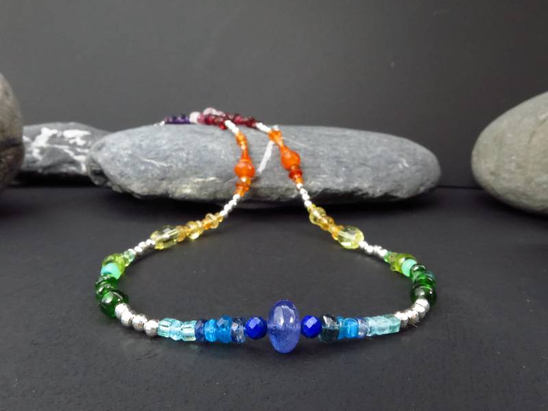 Chakra Regenbogen Tansanit Kette Silber Edelstein von ElstarDesign