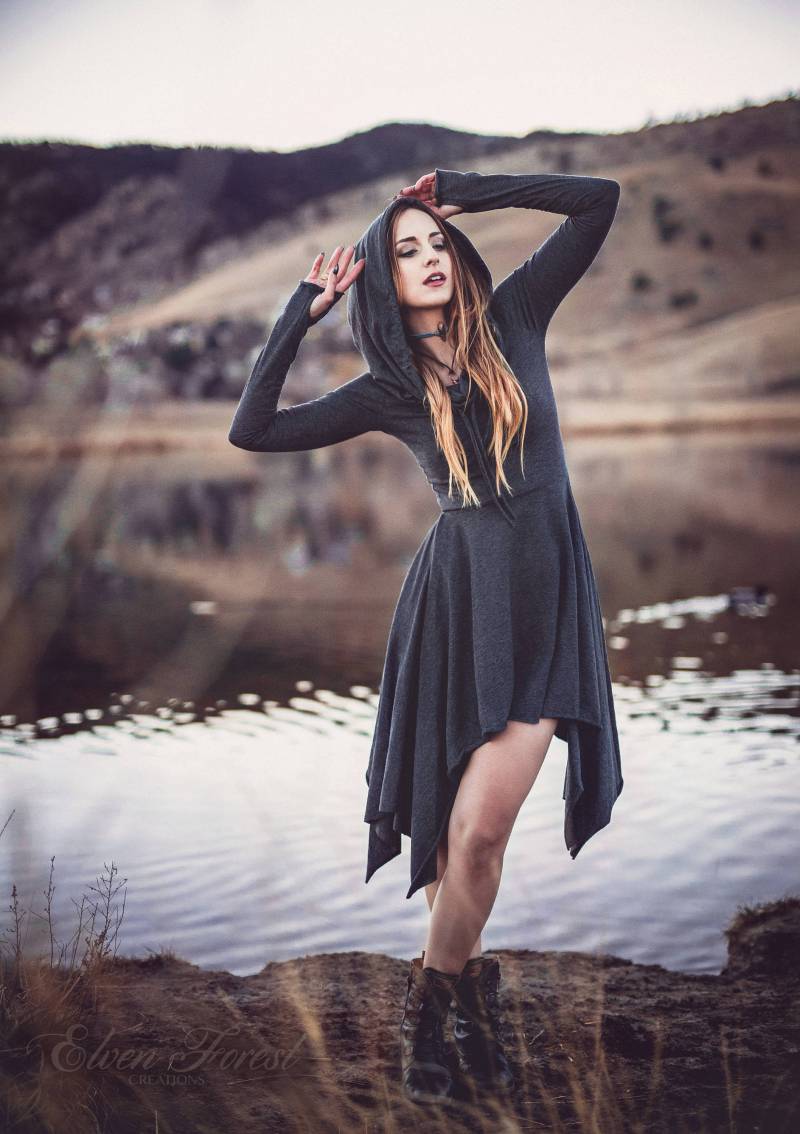 Wonderland Pixie Kapuzenkleid ~ Version Mit Kapuze Lange Ärmel Und Daumenlöcher Elfenwald Winterkleid Wonderland Pixie Kapuzenkleid ~ Version Mit Kapuze Lange Ärmel Und Daumenlöcher Elfenwald Winterkleid von ElvenForest