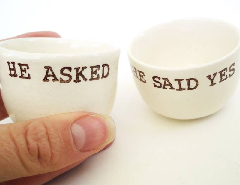 Hochzeit Ringschalen 2Er Set Er Fragte Sie Sagte Ja Ringkissen Geschenk Für Paar Verlobung Braut Und Bräutigam Ring Hochzeit Geschenkidee von ElyciaCamille