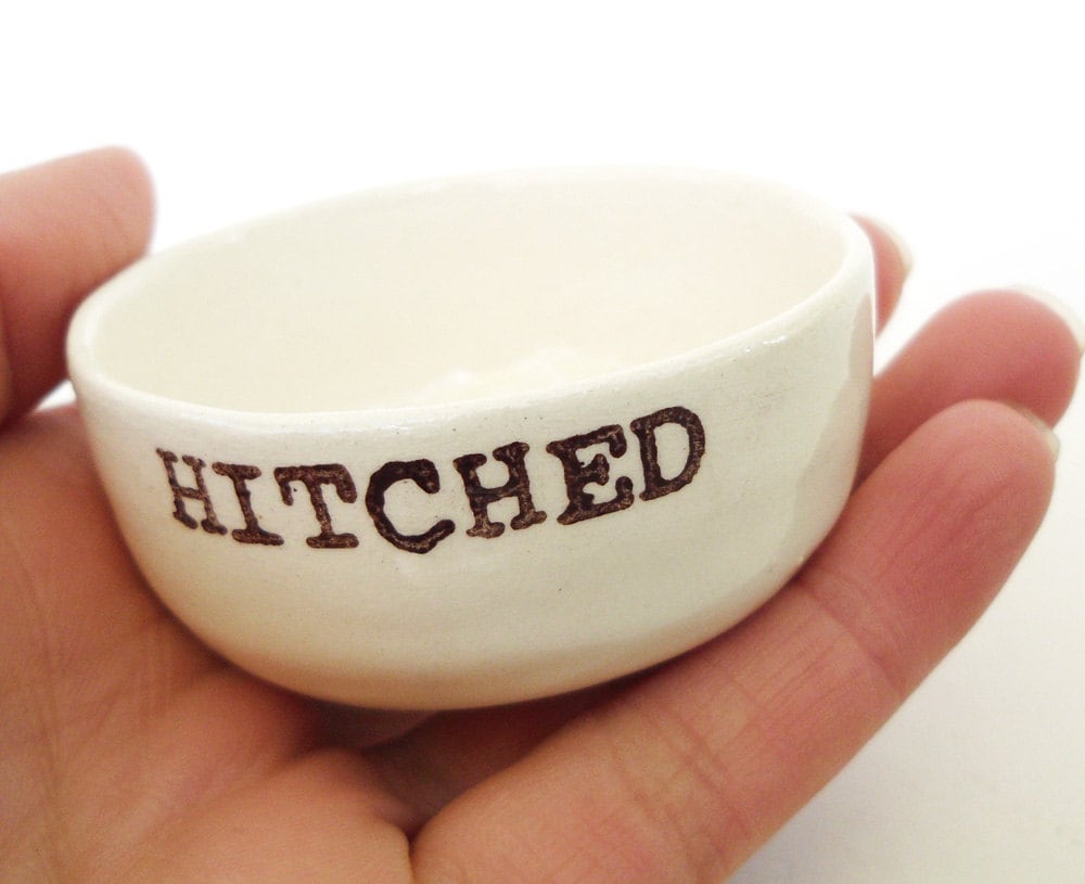 Paare Hochzeitsgeschenk Ringhalter Modern Ringkissen Hochzeitsgeschenk Brautparty Geschenkidee Verlobungsgeschenk Sofort Lieferbar von ElyciaCamille