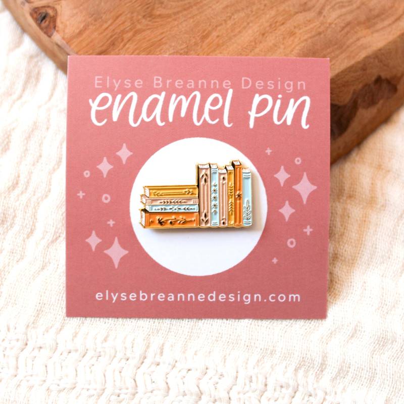 Bücherstapel Pin 25 X cm von ElyseBreanneDesign