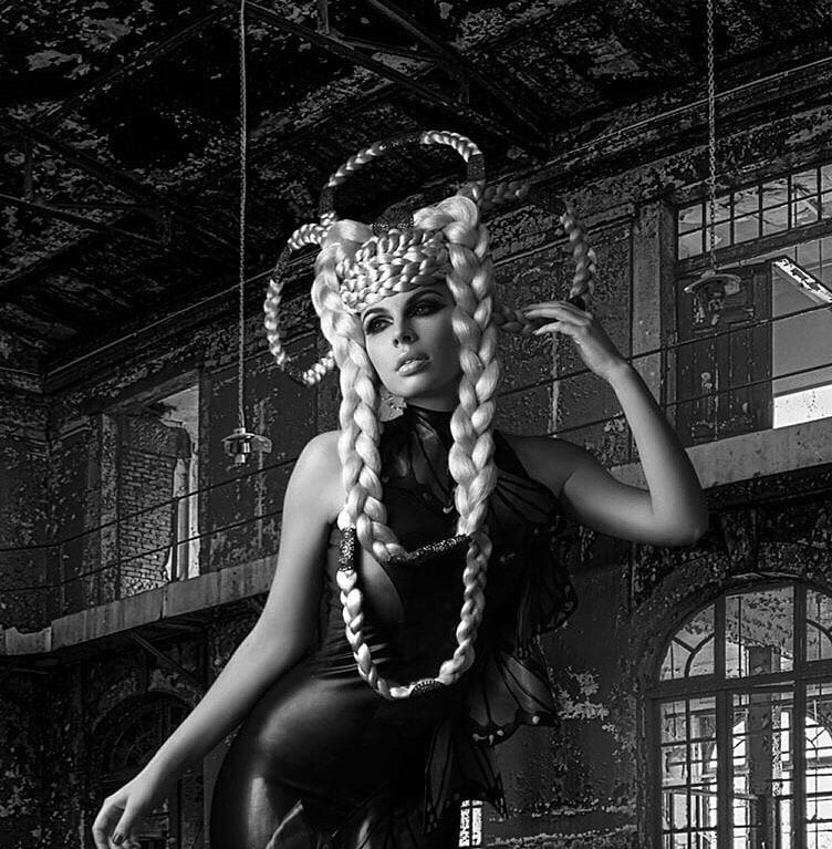 Made To Order Geflochtene Kunst Perücke Einzigartige Fantasie Avantgarde Made To Order Geflochtene Kunst Perücke Einzigartige Fantasie Avantgarde von ElysianFantasyStore