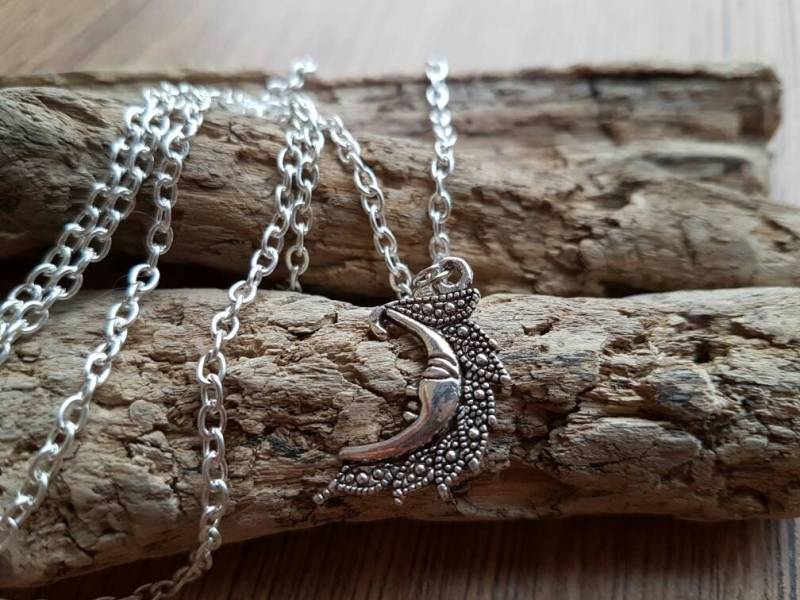 Lange Kette Halskette, Mond Silber Kette, Damen Schmuck, New Age Anhänger, Schmuck Lange Kette Halskette, Mond Silber Kette, Damen Schmuck, New Age Anhänger, Schmuck von ElysiumDesignsuk