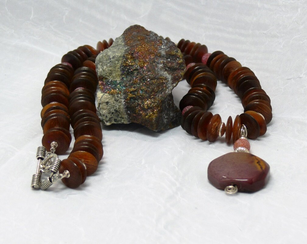 Afrikanisch Inspiriert Schmuck, Brauntöne Horn Halskette, Ungewöhnliches Geschenk Für Sie, Lange Klobige Jaspis Anhänger Schmuck Frauen von ElysiumUniqueJewelry