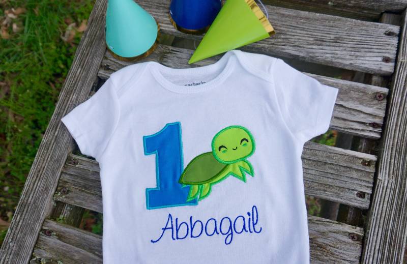 Meeresschildkröte Geburtstagsbody/T-Shirt Geburtstagsshirt Unter Dem Meeresgeburtstag Shirt Meer Party 1 von EmBrodashop