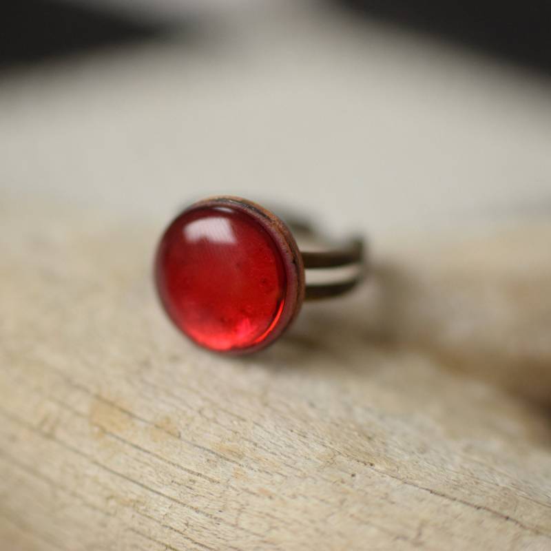 Roter Ring Aus Emaille Mit Glasschicht von Emailline