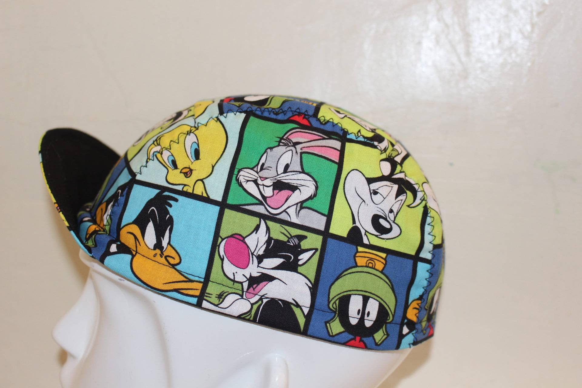 Radmütze Wb Cartoon 100% Handmade in Usa Größe L M Radmütze Wb Cartoon 100% Handmade in Usa Größe L M von Emanuelcapbicy
