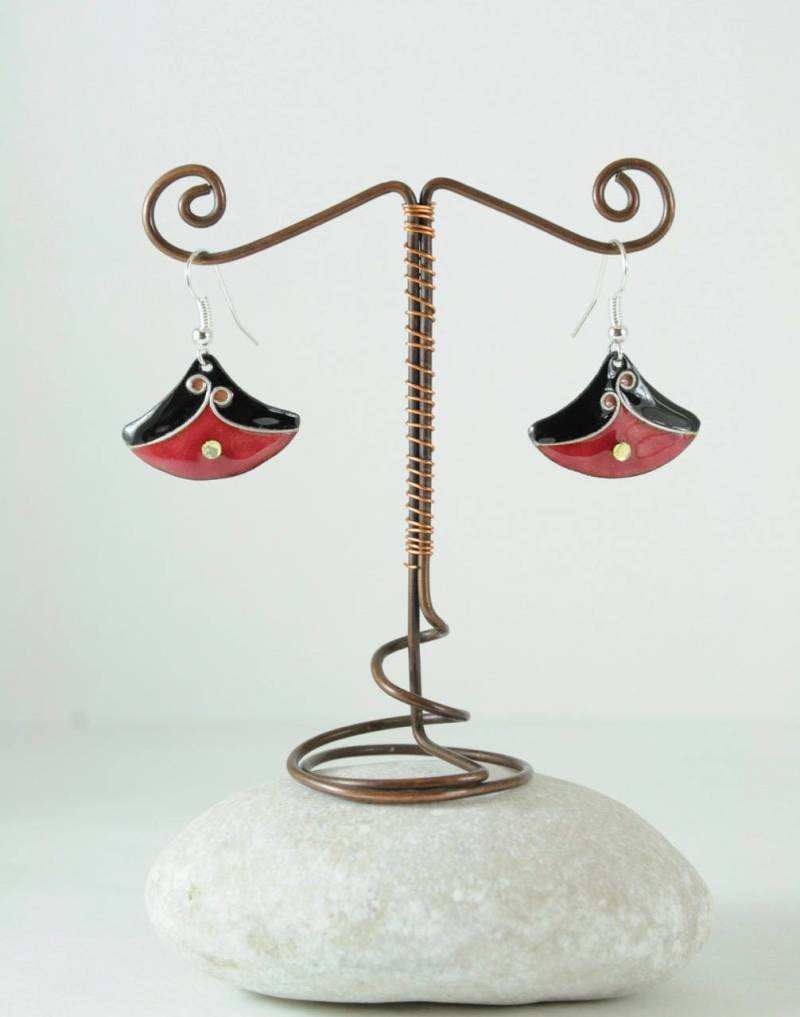 Cloisonne-Emaille-Ohrringe Mit Silbernem, Rotem Und Schwarzem Draht von Emauxtesmots
