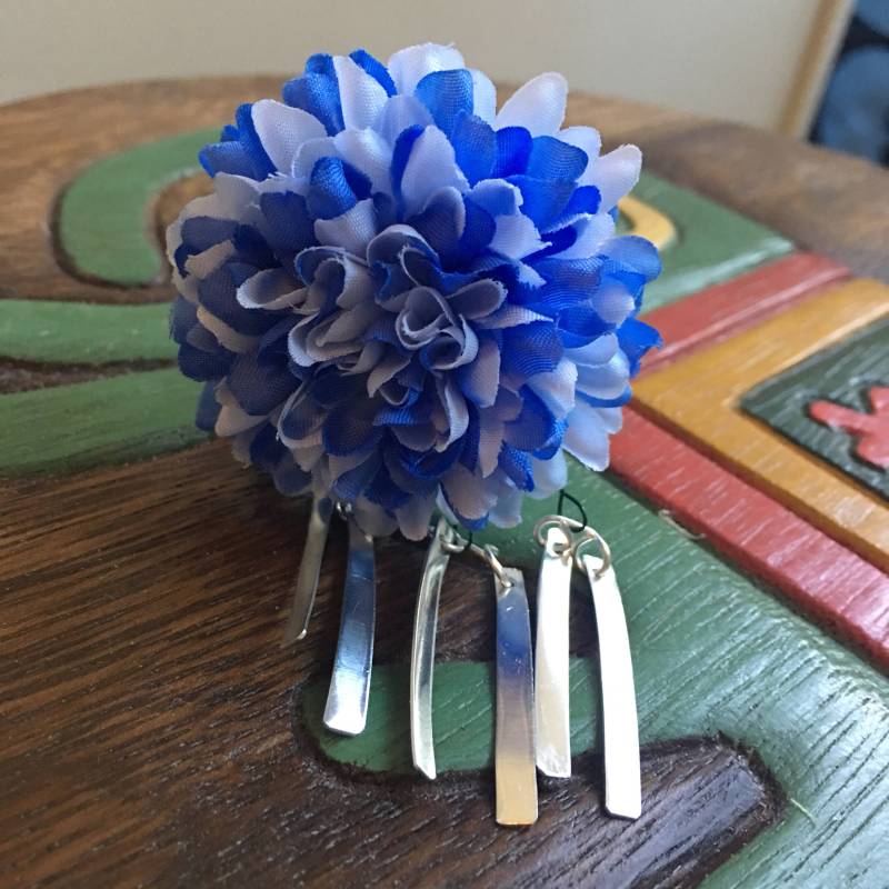 Blaue Chrysantheme Kanzashi Blaue Chrysantheme Kanzashi von Emayuka
