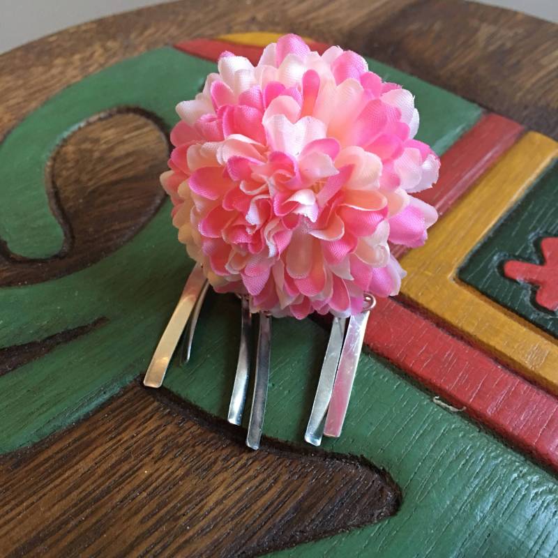 Rosa Chrysantheme Kanzashi Haarnadel Rosa Chrysantheme Kanzashi Haarnadel von Emayuka