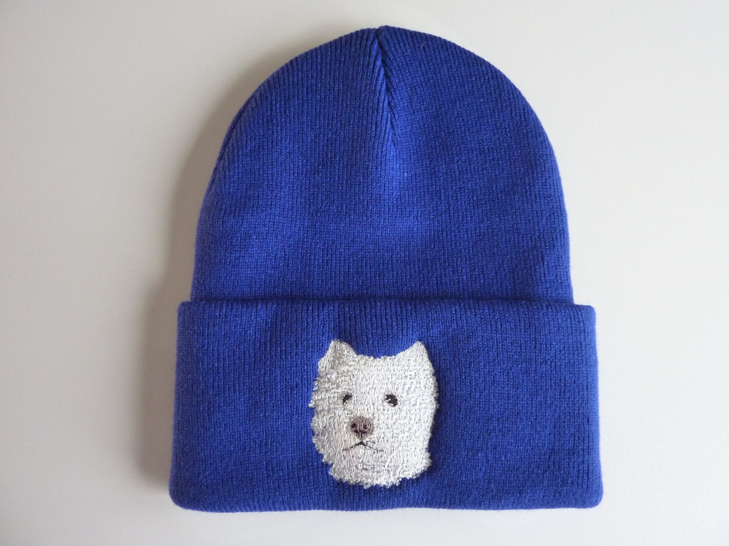 West Highland Terrier Bestickte Mütze von EmbarkEmbroidery