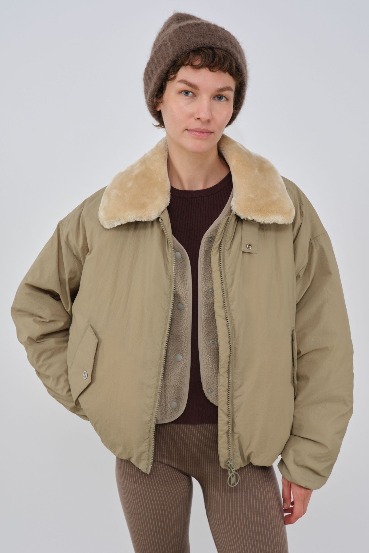 Bomberjacke Camden Grün Bomberjacke Camden Grün von Embassy of Bricks and Logs
