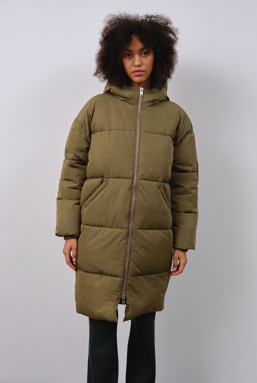 ELPHIN PUFFER COAT | Embassy of Bricks and Logs | veganer... M von Embassy of Bricks and Logs