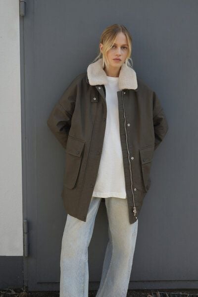 Embassy of Bricks and Logs - Jacke Maine von Embassy of Bricks and Logs