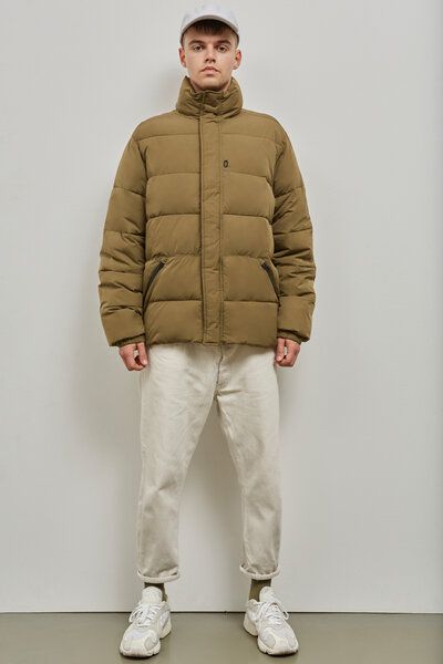 Embassy of Bricks and Logs Union Down Jacket von Embassy of Bricks and Logs