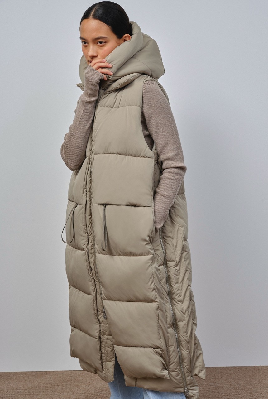 LORIENT PUFFER VEST | Embassy of Bricks and Logs | vegane... S von Embassy of Bricks and Logs