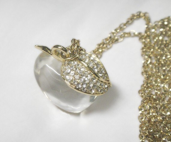 Apfelkette Mit Strasssteinen - Clear Lucite Vintage von EmbracingYesterday