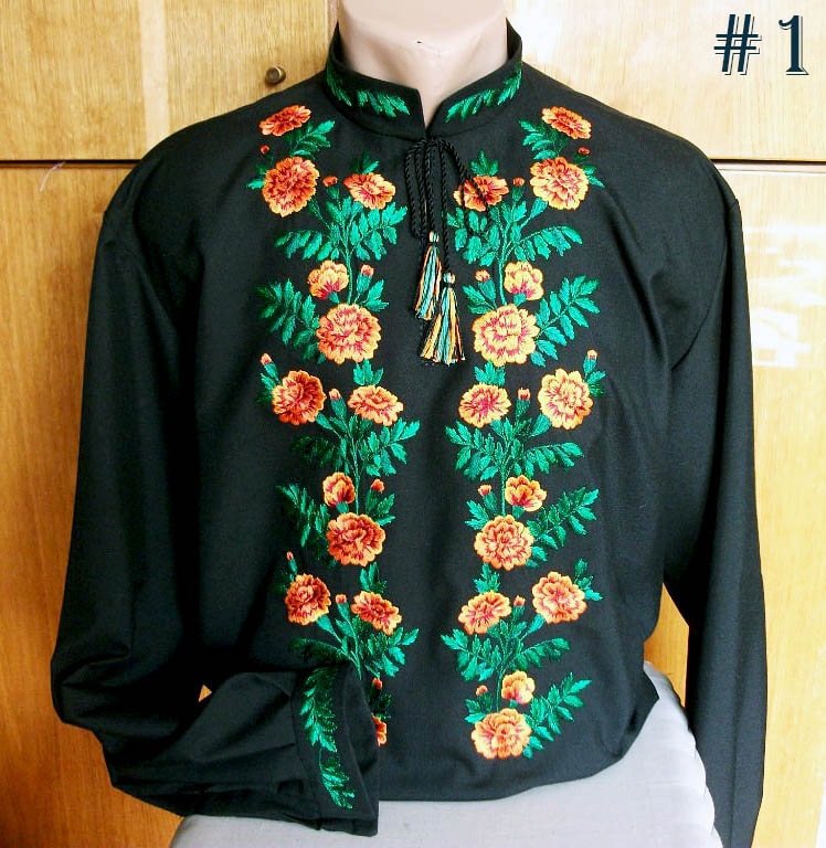 Bestickte Schwarze Männer Shirt Mit Handstickerei - Wunderbare Bestickte von EmbroideredEnergy