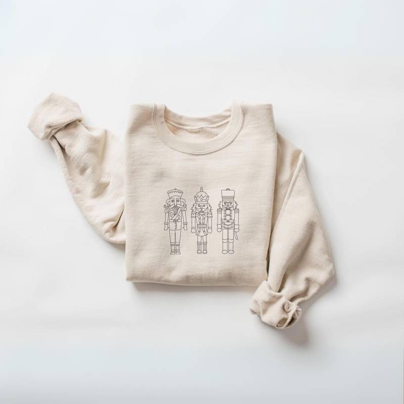 Bestickter Nussknacker Sweatshirt, Weihnachtspullover, Winterpullover, Weihnachtspullover von EmbroiderellaCo