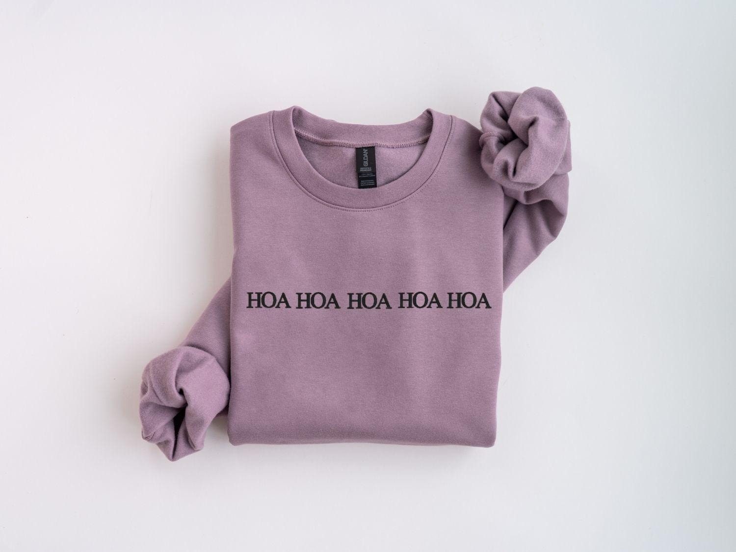 Besticktes Hoa Sweatshirt, Stickerei Rundhalsausschnitt, Saison Pullover von EmbroiderellaCo