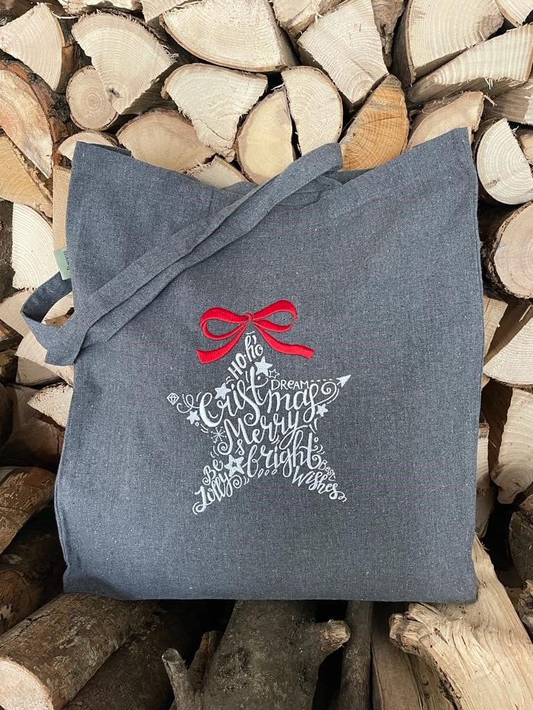 Jutetasche Stern , 38 X42 cm Auffällig, Schön Bestickte Baumwolltasche, Weihnachten, Unikat, Schleife, Tragetasche, Geschenk, Geschenktasche von EmbroideryGeschenke