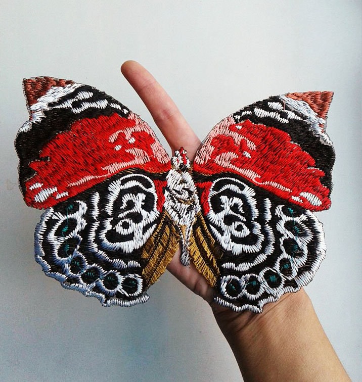 Moks107(P Schmetterling 88 Diaethria Anna | Groß Insekt Bestickter Aufnäher von EmbroideryMoks