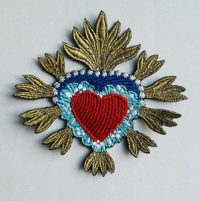 Moks120(P Sacred Heart Milagro Stickdatei Aufnäher von EmbroideryMoks