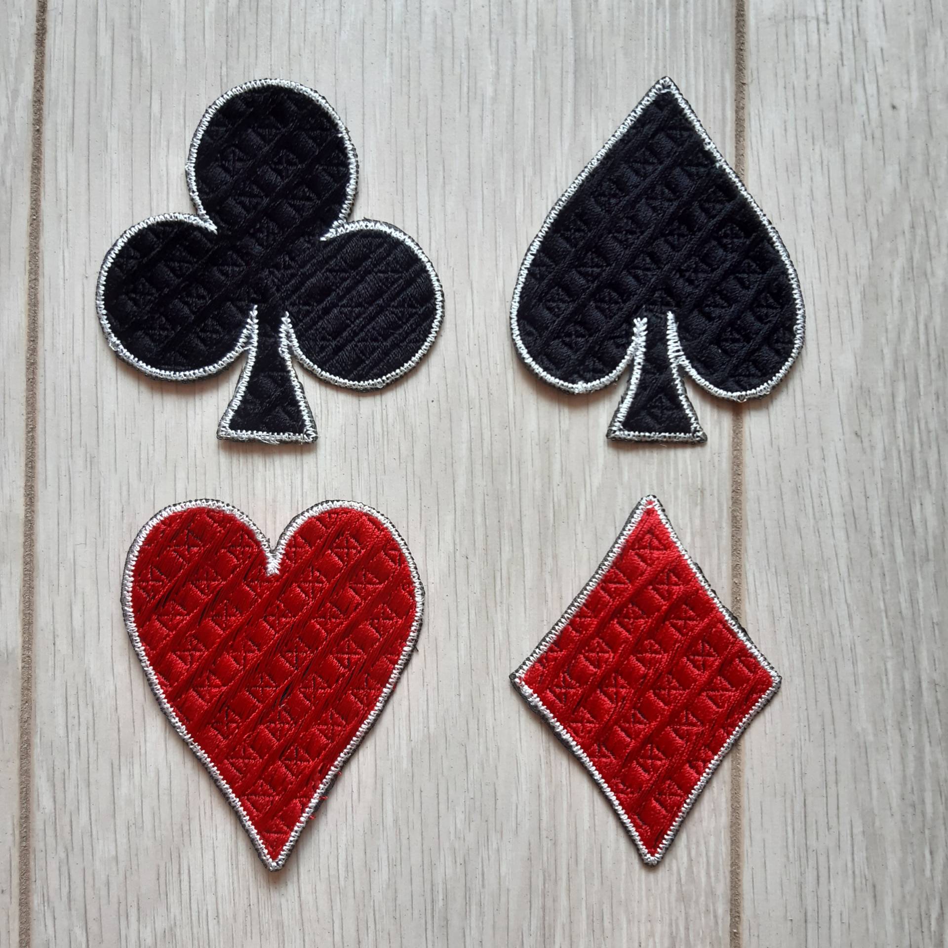 Moks475 Set Aufnäher, Aufnäher Für Spielkartenfarben, Pik, Herz, Karo, Kreuz von EmbroideryMoks