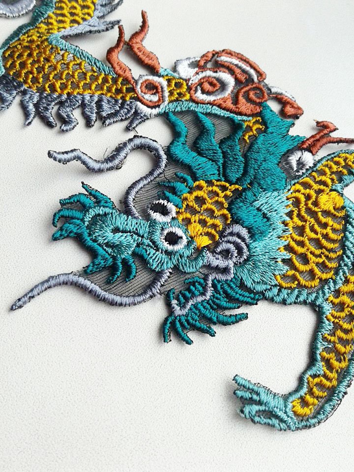 Moks97(P Drache Aufnäher von EmbroideryMoks