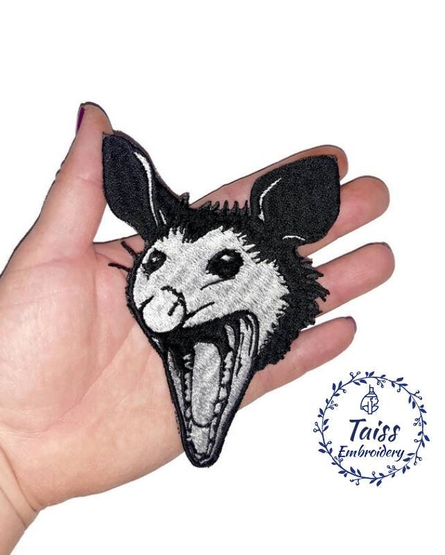 Possum-Patch Gothic-Patches Punk Wild-Possum-Patch Opossum Folk-Punk-Patch Großer Aufnäher-Patch Alternativer Patch von EmbroideryTaiss