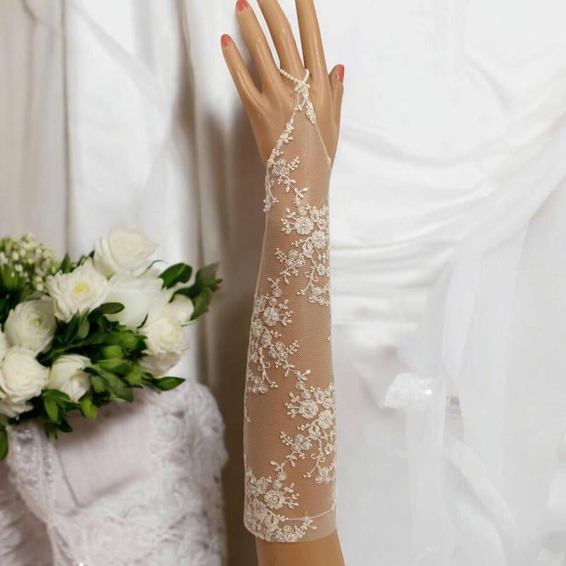 Spitze Brauthandschuhe, Brauthandschuhe, Hochzeitshandschuhe Bestickt Mit Perlen, Spitzenhandschuhe von EmbroideryTopStudio