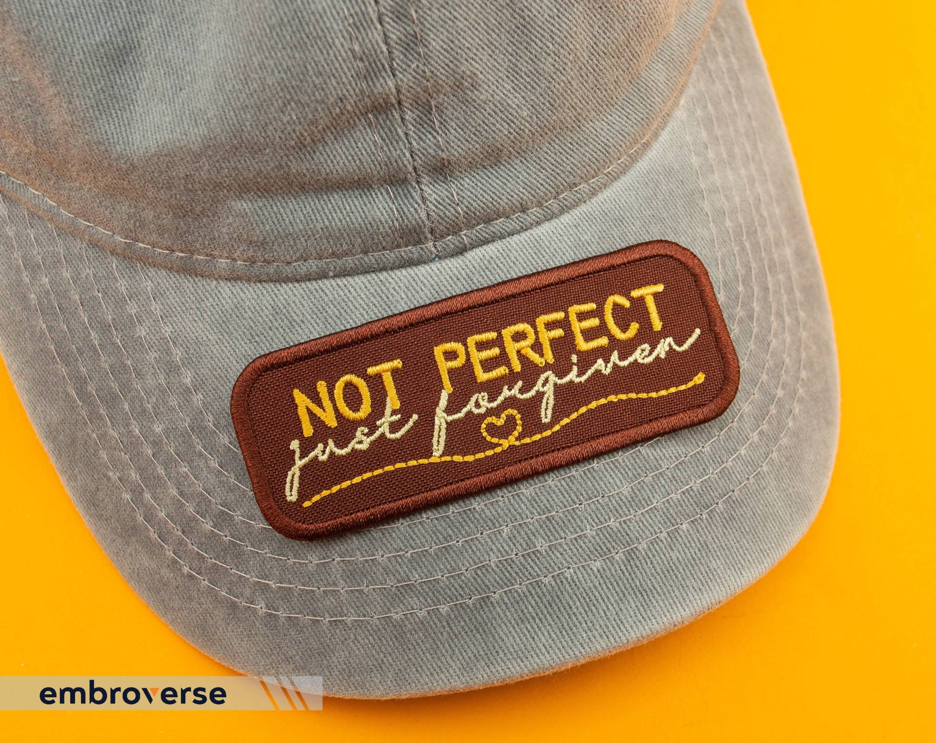 Not Perfect Just Forgiven Patch - Inspirierende Zitate Gestickter Slogan Aufbügler Größe 3, 5 X 1, 3 Zoll von Embroverse