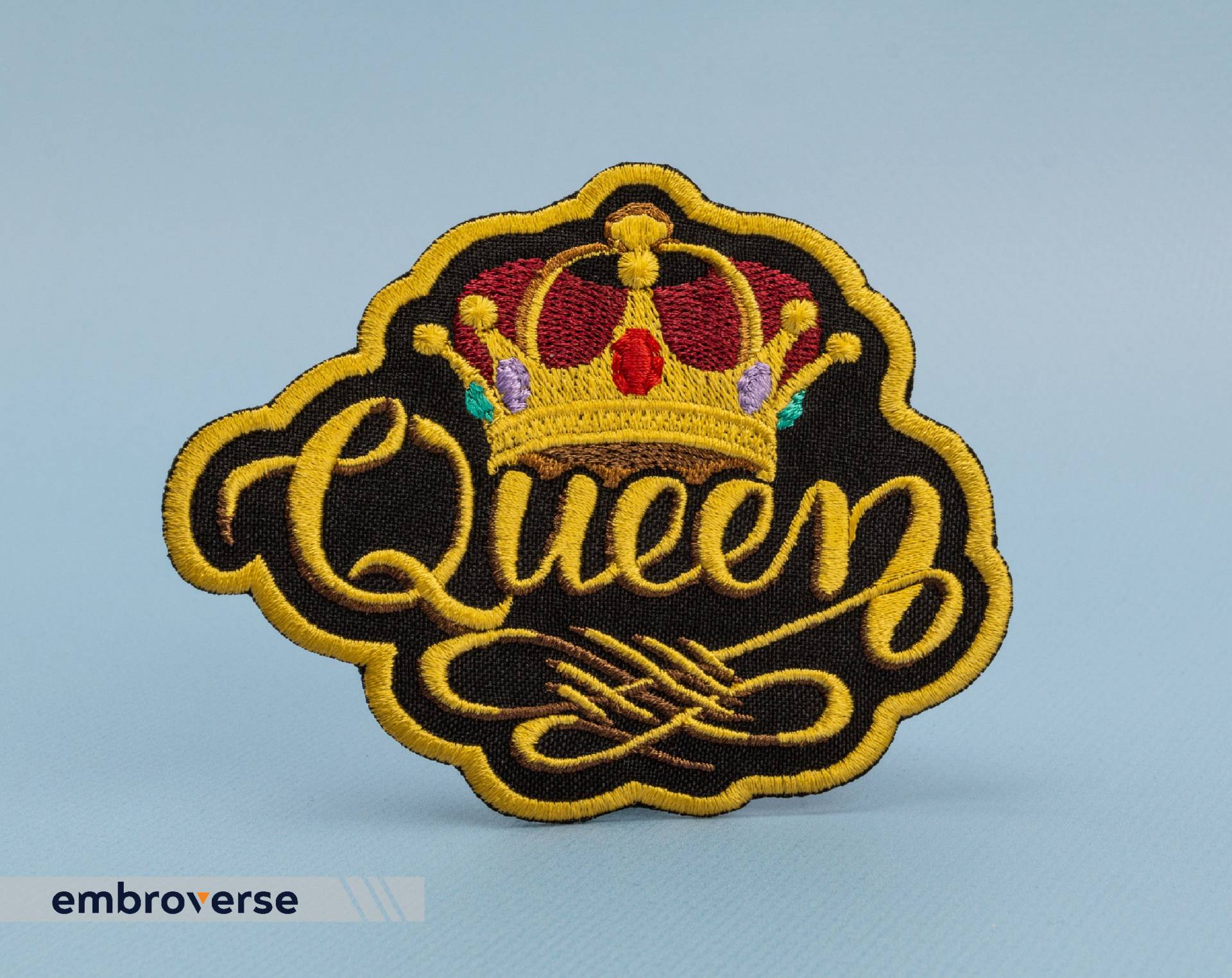 Queen Aufnäher - Gestickte Goldkrone Aufbügler Größe 4, 1 X 3, 1 Zoll von Embroverse