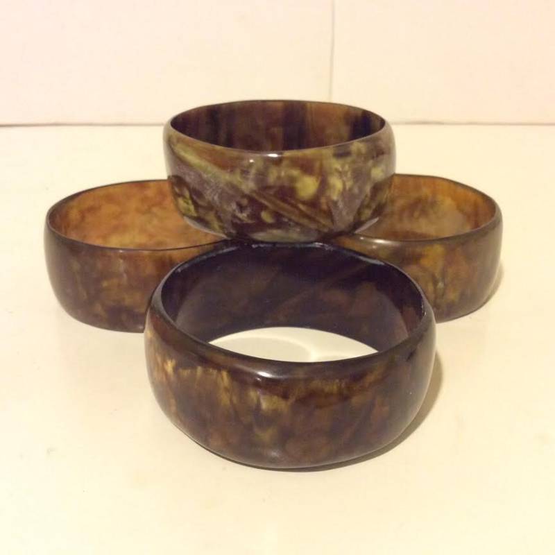 Buffalo Horn Grünen Emaille-Armreif Buffalo Horn Grünen Emaille-Armreif von EmeliaHart