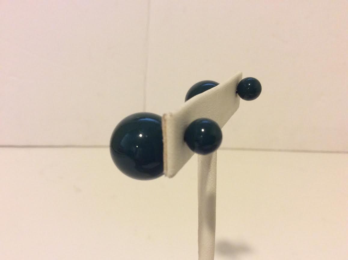 Glänzend Grün Zwei Stück-Ohrringe von EmeliaHart