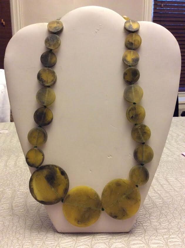 Grüne Harz Abgestufte Kreise Halskette Grüne Harz Abgestufte Kreise Halskette von EmeliaHart