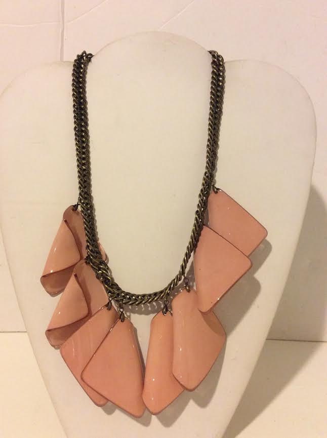 Hellrosa Und Bronze Harz Verbindung Klobige Einzigartige Halskette Hellrosa Und Bronze Harz Verbindung Klobige Einzigartige Halskette von EmeliaHart