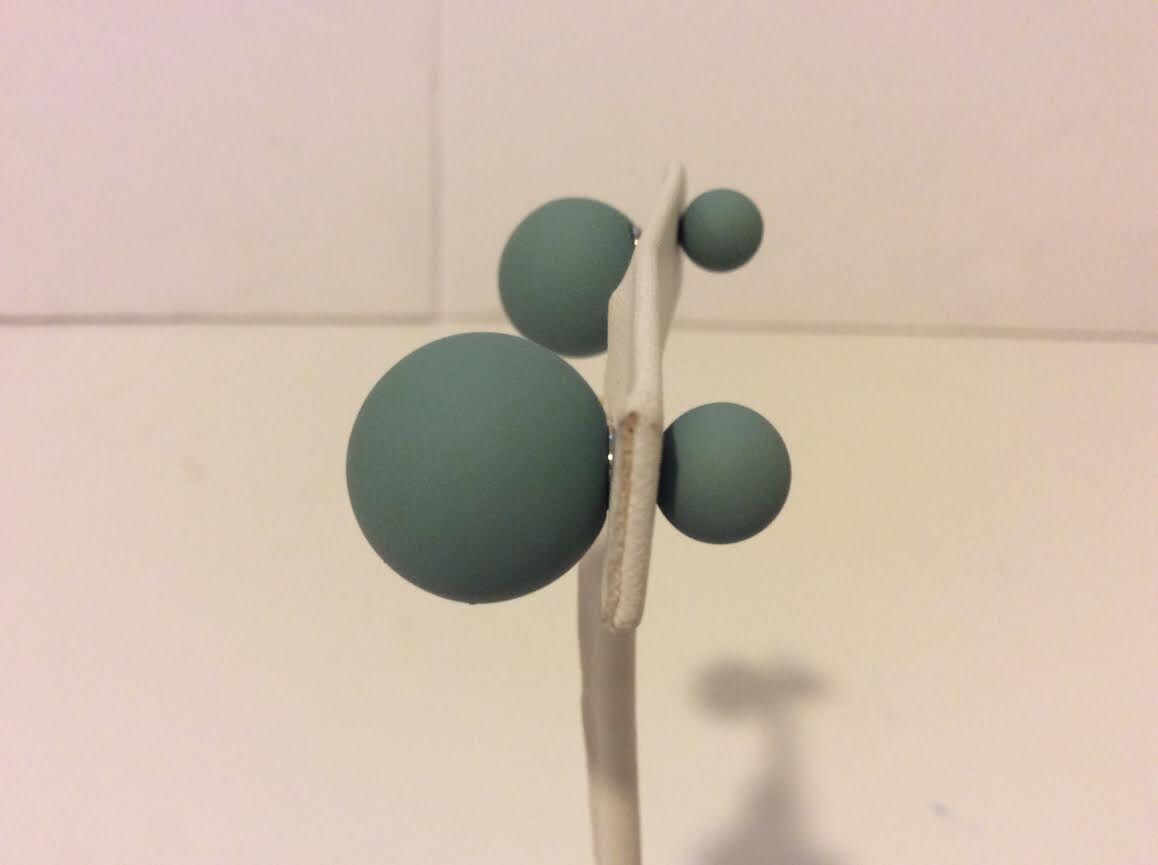 Matt Blaugrün Zwei Stück Perlen Ohrringe von EmeliaHart