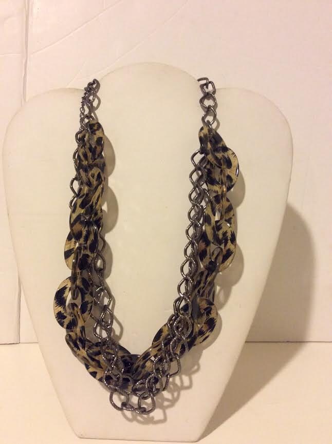 Multi-Schicht Harz Braun Leopard Print Verbindung Halskette von EmeliaHart