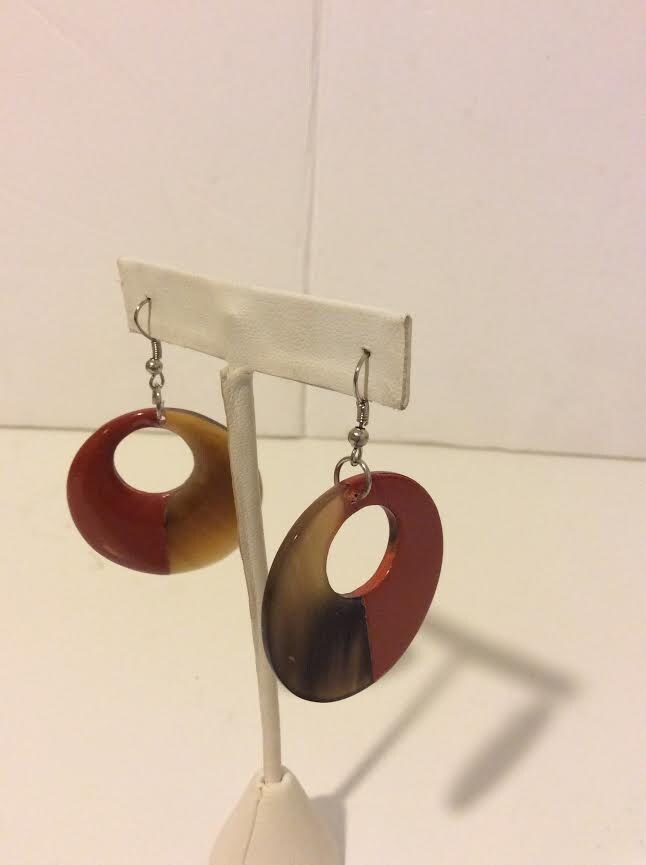 Orange Lackiert Büffel Horn Creolen Orange Lackiert Büffel Horn Creolen von EmeliaHart