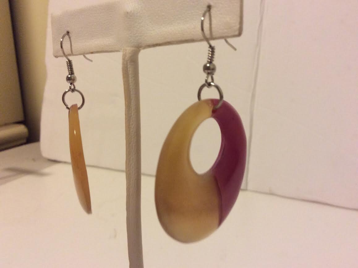 Rosa Lackiert Büffel Horn Kreis Creolen von EmeliaHart