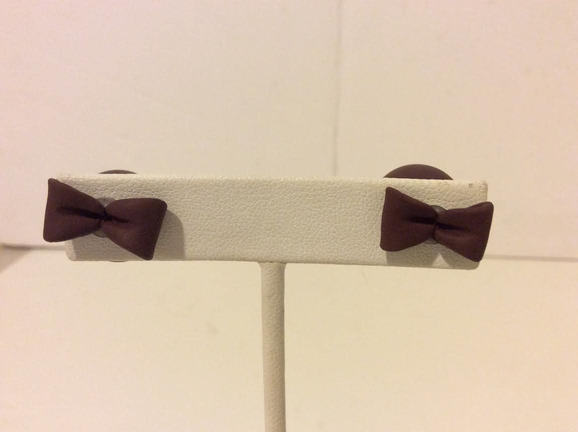 Sweet 2 Stück Matt Braun Polymer Ton Bogen Ohrringe von EmeliaHart