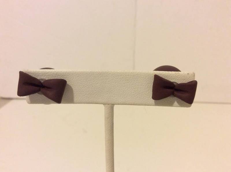 Sweet 2 Stück Matt Braun Polymer Ton Bogen Ohrringe von EmeliaHart