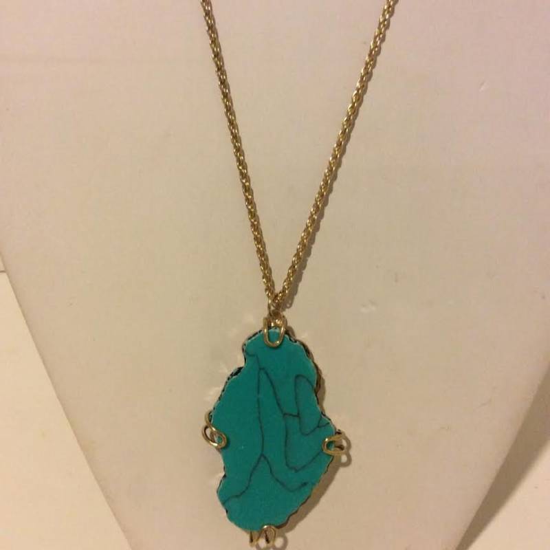 Türkis-Blau Und Gold Farbig Grundgestein Lange Halskette Türkis-Blau Und Gold Farbig Grundgestein Lange Halskette von EmeliaHart