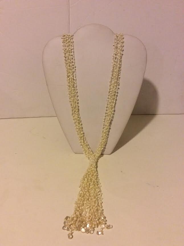 Weiße Perlen Lange Lasso Collier Weiße Perlen Lange Lasso Collier von EmeliaHart