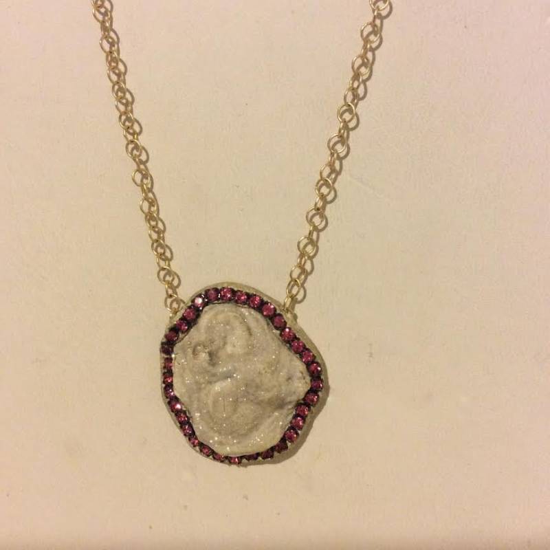 Weißer Fels Druzy Und Pink Crystal Zarte Halskette Weißer Fels Druzy Und Pink Crystal Zarte Halskette von EmeliaHart