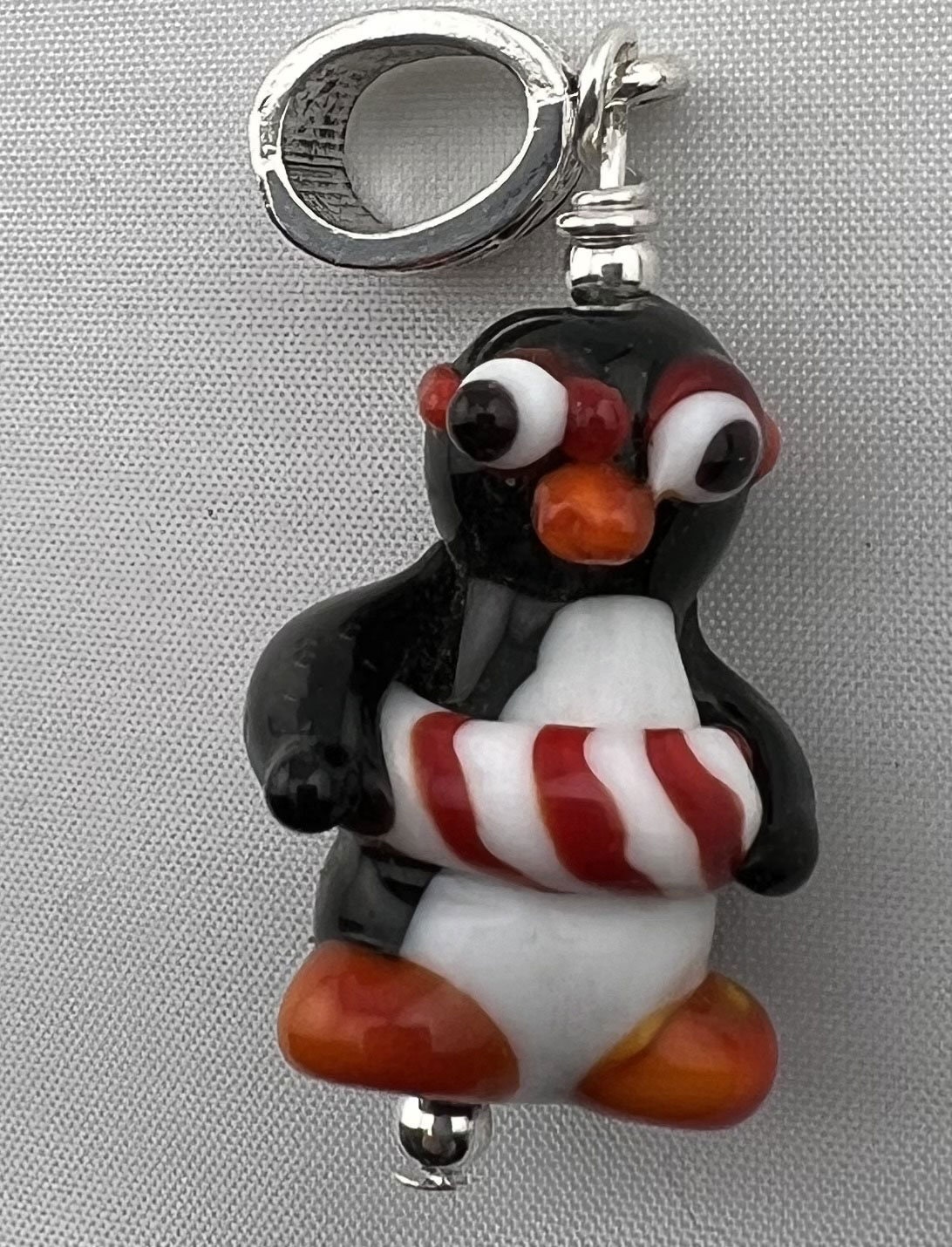Pinguin Am Strand Mit Schwimmer Und Schwimmbrille -5 Farbvarianten Pinguin Am Strand Mit Schwimmer Und Schwimmbrille -5 Farbvarianten von EmeraldArtByBridget